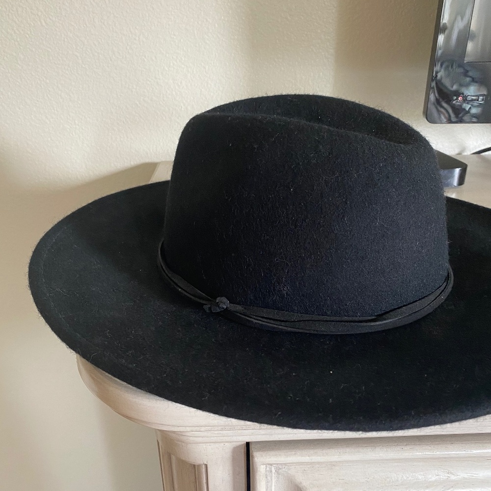 Treasure and Bond black